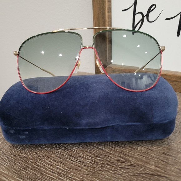 GUCCI Sunglasses, Brand New, Unisex - Picture 7 of 9